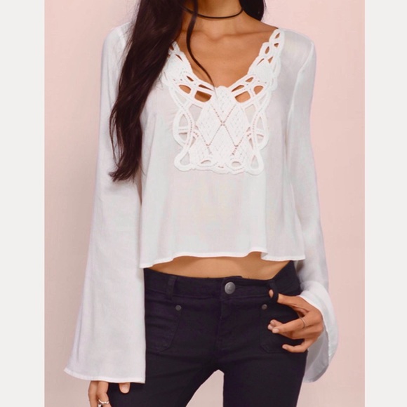 EMBROIDERED CHEST DESIGN SLIGHT BELL SLEEVE - Picture 2 of 7